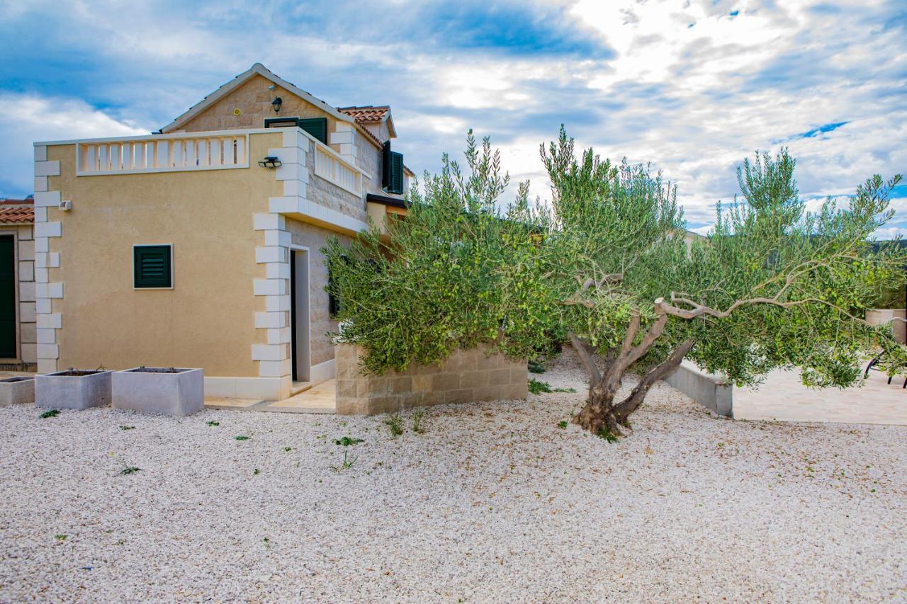 פוצ'ישצ'ה Opg Villa Meri מראה חיצוני תמונה