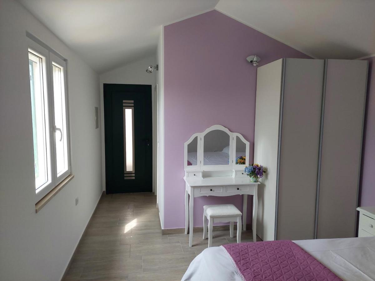 פוצ'ישצ'ה Opg Villa Meri מראה חיצוני תמונה